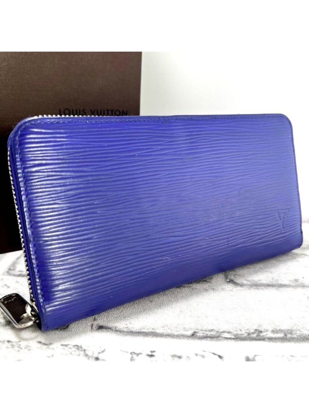 Louis Vuitton Epi Zippy Wallet Fig Blue